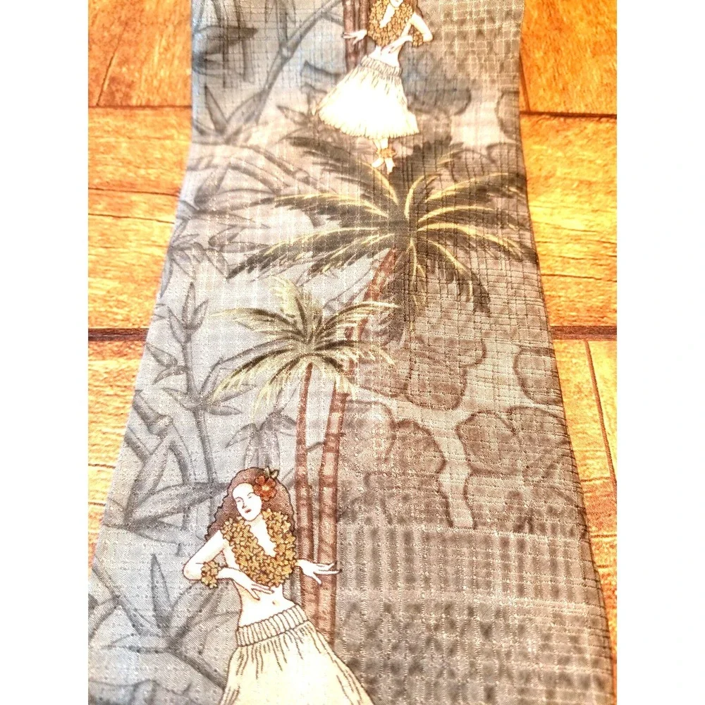 Tropicals by Tango Palm Trees Hula Girl Green Blue Textured Silk Pointed Tie‎